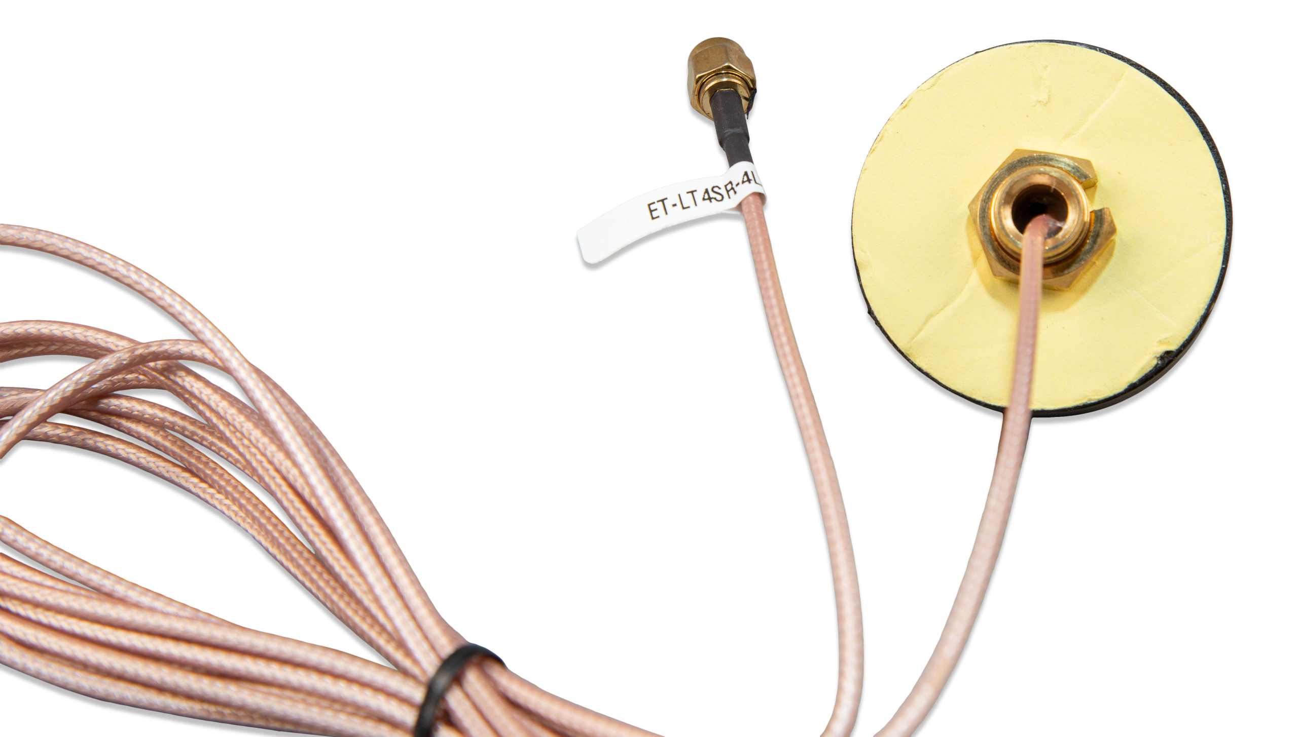 Outdoor LTE-M puck antenna_ANT100200200 (close-up)