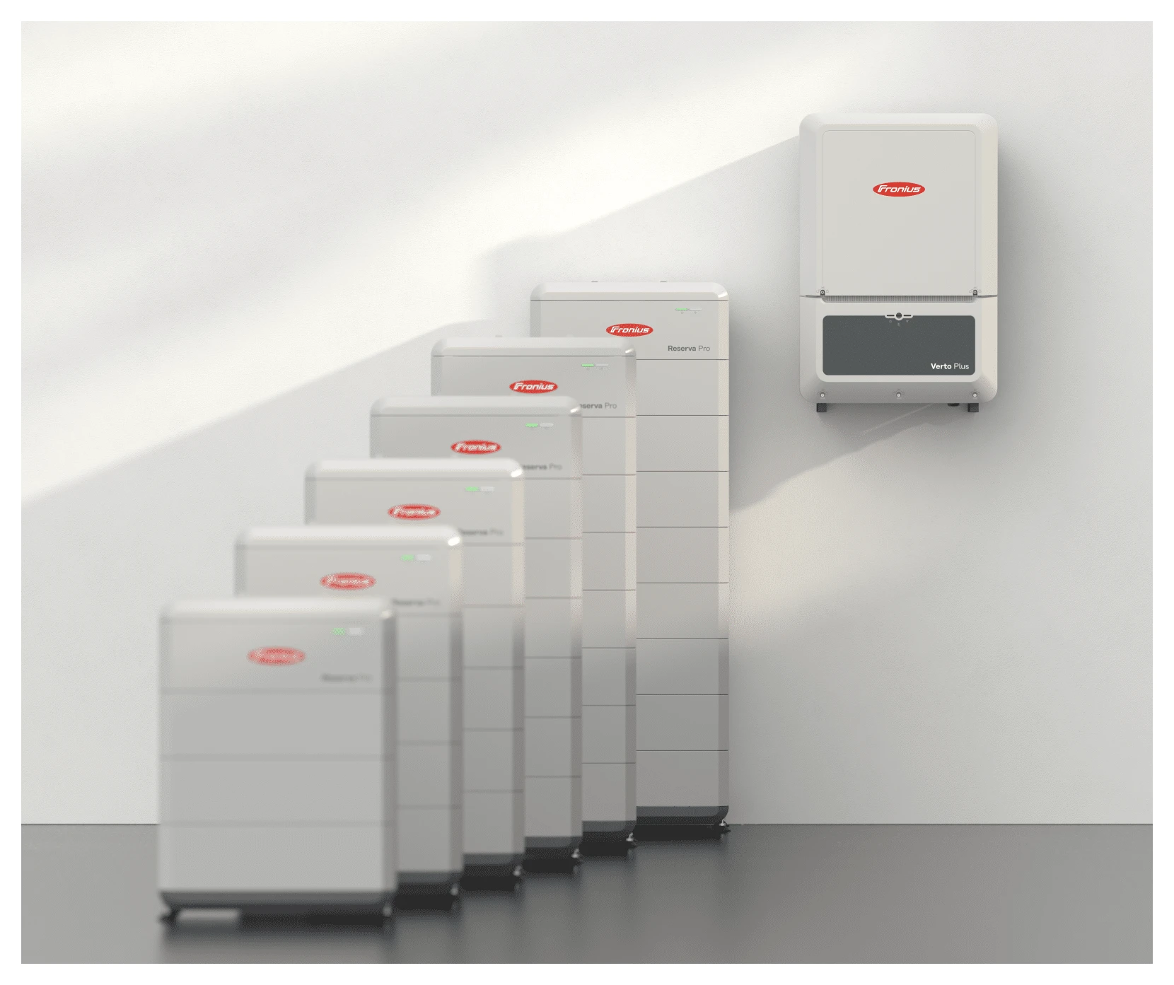Komplettes Sortiment Fronius Reserva PRO Komplettes Sortiment der Fronius Reserva PRO-Batterien von 12 bis 32 kWh in verschiedenen Bauhöhen