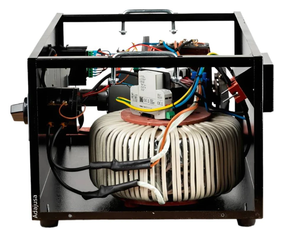 estabilizador-de-tension-monofasico-con-servomotor-35kva-2800w-3.jpg Estabilizador de tensión monofásico con servomotor 3,5 kVA (2,8 kW) 230V ±2%