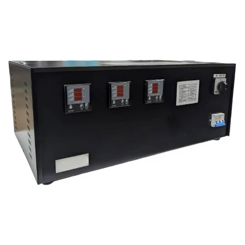 FVComponentes.com - Tienda solar especializada en Victron Energy 56 Estabilizador de tensión trifásico con servomotor 15 kVA (12 kW) 400V ±2%